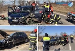 Trei persoane au ajuns la spital în urma unui accident la ieșirea din Dorohoi. Unul dintre șoferi a fost descarcerat de pompieri