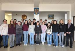 Succese ale olimpicilor de la Liceul „Regina Maria” la primele olimpiade din acest an școlar