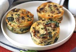 Brioșe cu spanac și ciuperci