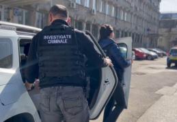 Reținut pentru comiterea infracțiunilor de furt calificat și distrugere