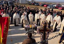 Ibănești: Taina Sfântului Maslu-Biserica și comunitatea unite în rugăciune! - FOTO