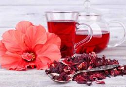 Descoperă beneficiile ceaiului de hibiscus și savurează gustul său unic