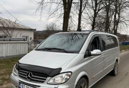 Bărbat cu permisul anulat, scos cu forța din mașină de polițiști