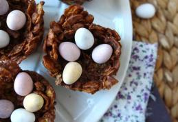 Cuiburi de paște tip trandafiri