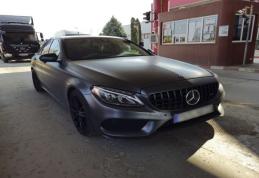 Autoturism de 100.000 de lei, căutat în vederea confiscării, oprit de polițiștii de frontieră din drumul spre R. Moldova