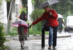 Urmează o săptămână ploioasă în toată ţara. Cum va fi vremea de 1 Mai