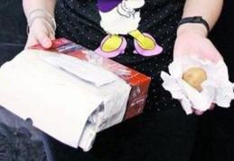 Țeapă online: A sperat la o tabletă inteligentă, dar a dat 1.100 lei pe trei cartofi