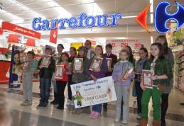 Elevi dorohoieni premiați la Concursul de desene Carrefour, ediţia Paşti 2012 [VIDEO|FOTO]