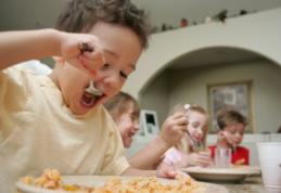 Atenţie! Ce carne mănâncă copilul tău?