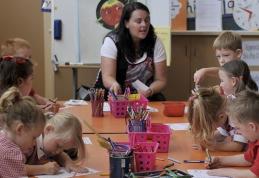 Ministerul Educației alocă fonduri pentru mobilierul din clasele pregătitoare