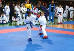Copii dorohoieni prezenţi la cupa de karate shotokan „WANKAN Săcele”