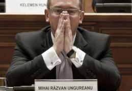 Moţiunea de cenzură a trecut. Guvernul Ungureanu a fost demis!