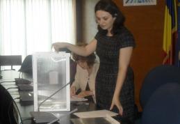 Astăzi s-a stabilit ordinea partidelor pe buletinele de vot. Vezi care este aceasta!