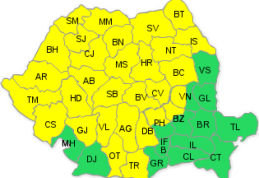 COD GALBEN: Ploi, vijelie şi descărcări electrice