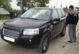 Land Rover furat din Germania, oprit din drumul spre Moldova