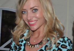 Delia și-a închiriat un elicopter pentru a face față solicitărilor dintr-o singură zi