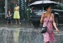 Atenție dorohoieni! Avertizare meteorologică de vânt, ploi, descărcări electrice şi grindină