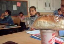 Vezi ce primesc elevii care au intoleranţă la lactoză. „Cornul şi laptele” se modifică