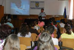 Şcoala de vară în domeniul situaţiilor de urgenţă şi-a deschis porţile