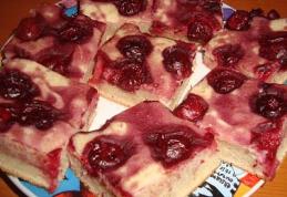 Plăcintă cu vișine