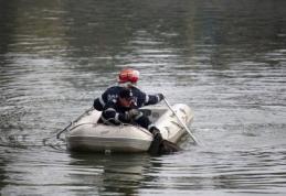 Bărbat înecat într-un iaz, recuperat de pompieri