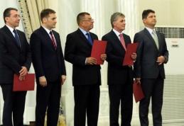 Află aici cine i-a înlocuit pe miniştrii demisionari