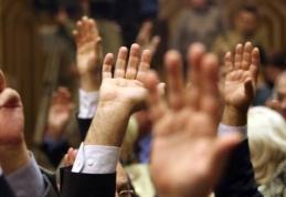 Consilierii locali au aprobat toate proiectele de hotărâre supuse dezbaterii în ședința extraordinară de joi