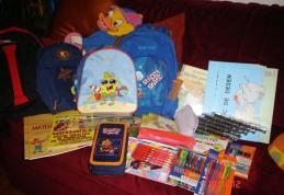 Rechizite şcolare gratuite pentru aproape 28.000 de elevi săraci