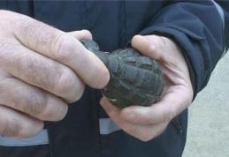 Grenade aduse acasă cu căruţa