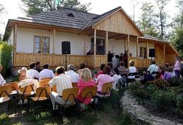 Muzică, cultură – ACASĂ, la Liveni - VIDEO