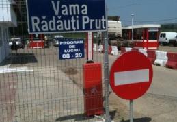 Vama Radauti Prut: Autoturism tapetat cu ţigări de contrabandă