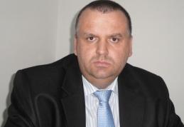 Adrian Constantinescu: „Luaţi măsuri împotriva acelor cadre didactice care îi obligă pe elevi să facă meditaţii contra cost”