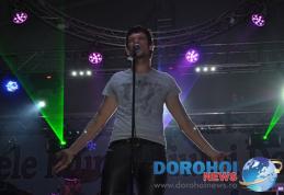 Tudor Chirilă încântat de publicul dorohoian. Vezi reacţia după concert! -  VIDEO