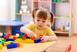 Părinţii vor plăti pentru copiii daţi la creșă. Ce prevede proiectul Ministerului Muncii