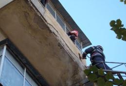 Bărbat găsit decedat în casă de pompierii botoșăneni