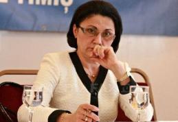 Andronescu: Bursele pentru şcolile profesionale vor fi acordate după modificarea legii educaţiei