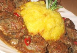 Ficăței de pui în sos de roșii