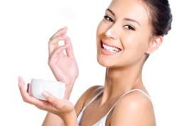 Cum trebuie să-ți îngrijești pielea toamna