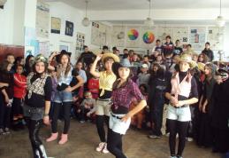 „Halloween” la Şcoala Gimnazială „Dimitrie Pompeiu” Broscăuţi - FOTO