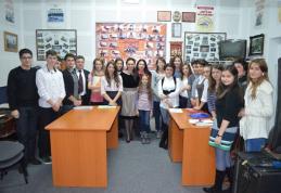 Clubul Copiilor Dorohoi - Săptămâna Educației Globale 2012 – Curaj prin persuasiune