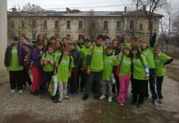 Şcoala gimnazială „Al. I. Cuza” Dorohoi - Ne mişcăm în direcţia bună! - FOTO