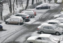 Vin ninsorile. Află când vei avea nevoie de cauciucuri de iarna