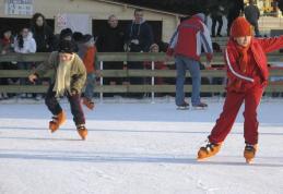 Patinoarul din Botoșani a fost deschis astăzi