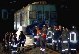 Accident dramatic în Italia. Şase muncitori români au murit după ce furgoneta în care se aflau a fost lovită de un tren