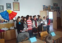 1 Decembrie – Ziua națională a României sărbătorită de două școli partenere - FOTO