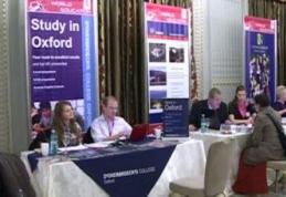 Liceele de elită din străinătate îşi caută elevi în România. Vezi cât costă studiile