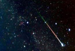 O ploaie spectaculoasă de meteoriți va avea loc pe 13 decembrie