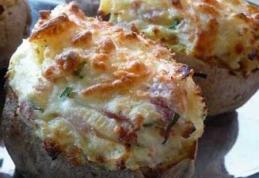 Cartofi umpluți cu brânză și piept de pui la cuptor