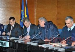 Duşa: „Nu am venit la Botoşani pentru schimbarea prefectului, chiar este o situaţie deosebită” FOTO