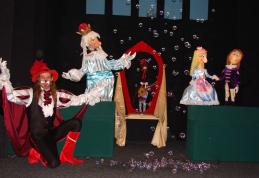 Teatrul pentru Copii şi Tineret „Vasilache” Botoșani, vă oferă spectacolul „MOTANUL ÎNCĂLŢAT”